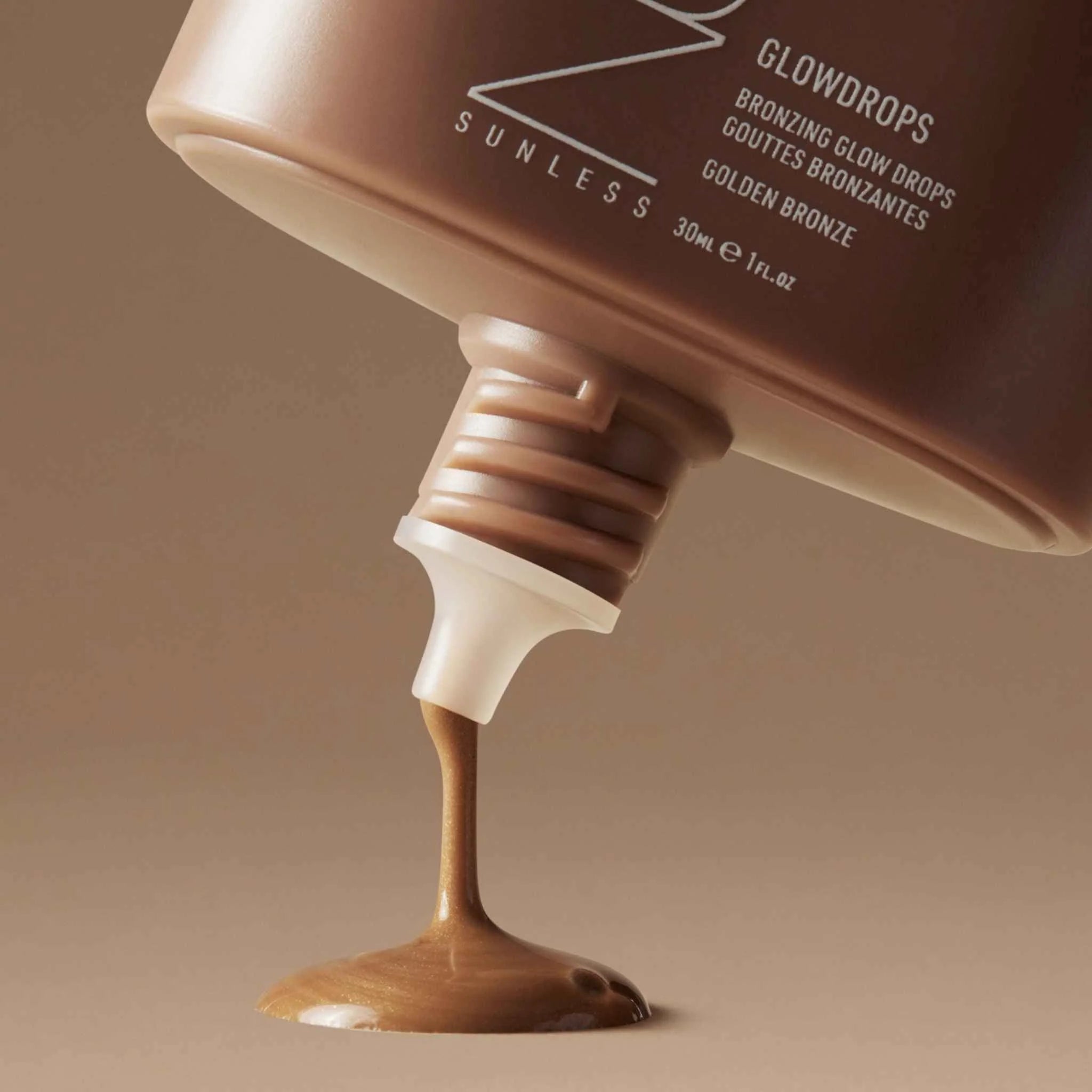 Nuda GlowDrops – Bronzer liquide modulable