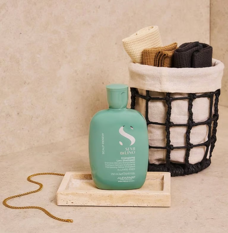 Shampooing énergisant à faible teneur en sulfates Semi Di Lino