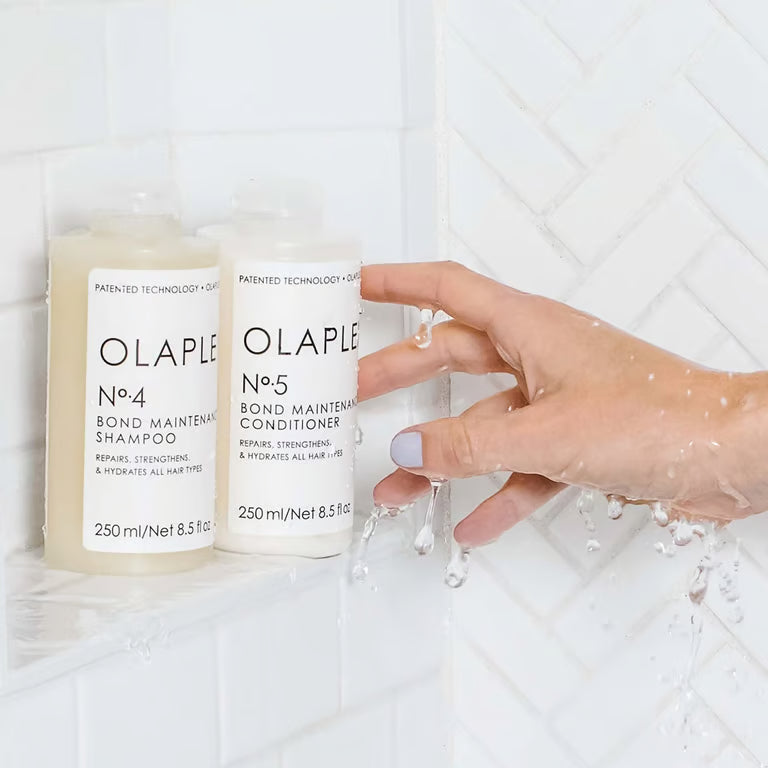 OLAPLEX. SHAMPOING BOND MAINTENANCE NO. 4 - 250 ML